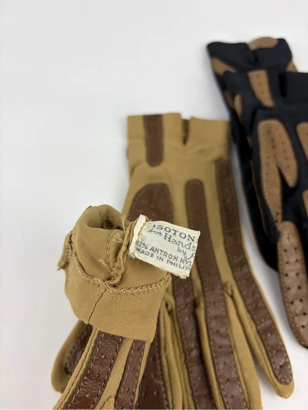 Vintage 70s 80s Isotoner for Hands Beautiful Aris Driving Hand Gloves Set Of Two